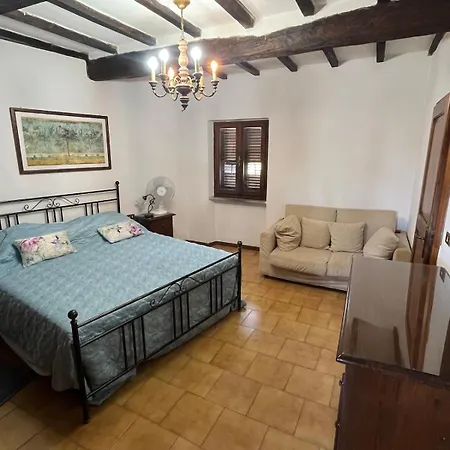 Charming Retreat In Tuscany